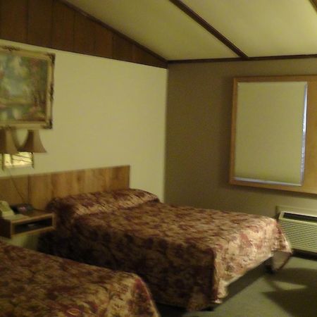 Motel 95 & Campground Hixton Exterior photo