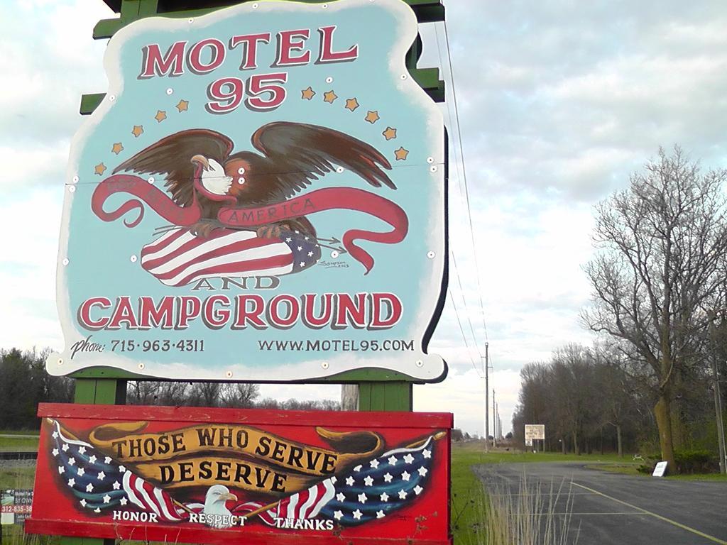 Motel 95 & Campground Hixton Exterior photo